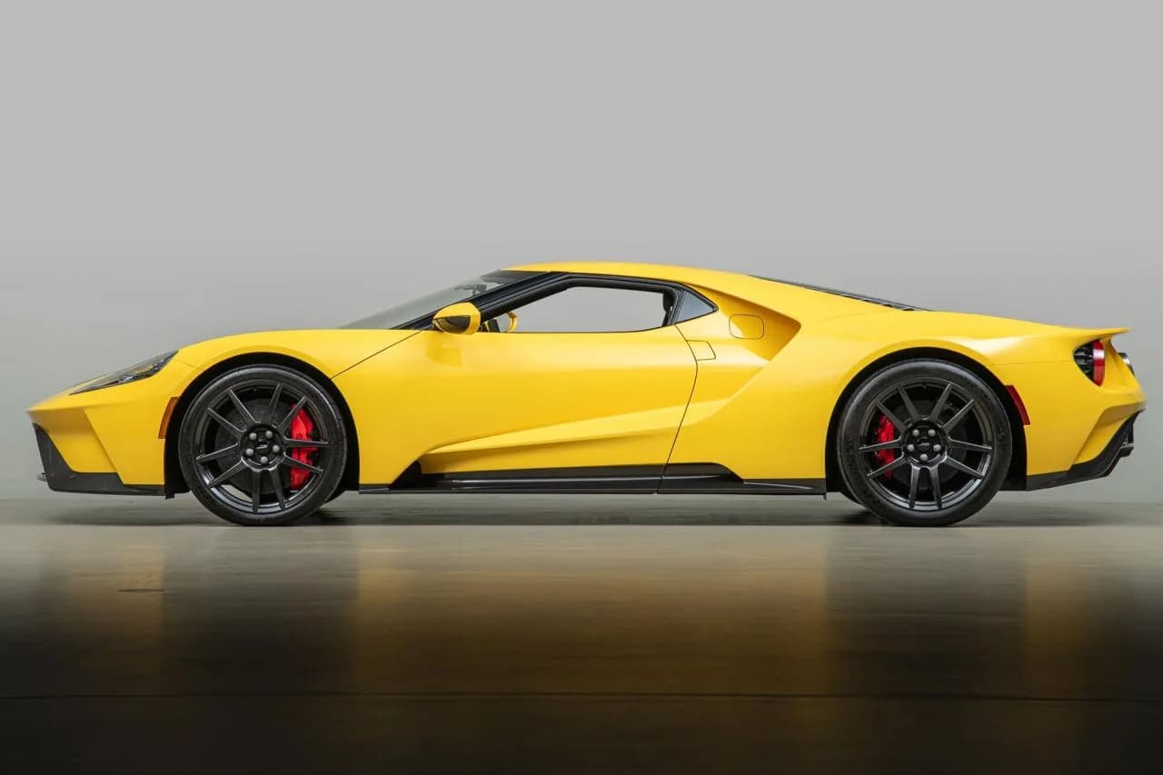 2021 Ford GT Carbon Series - Thumbnail 4