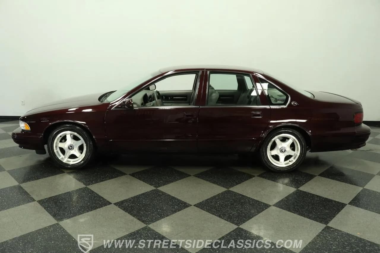 1996 Chevrolet Impala SS - Thumbnail 2