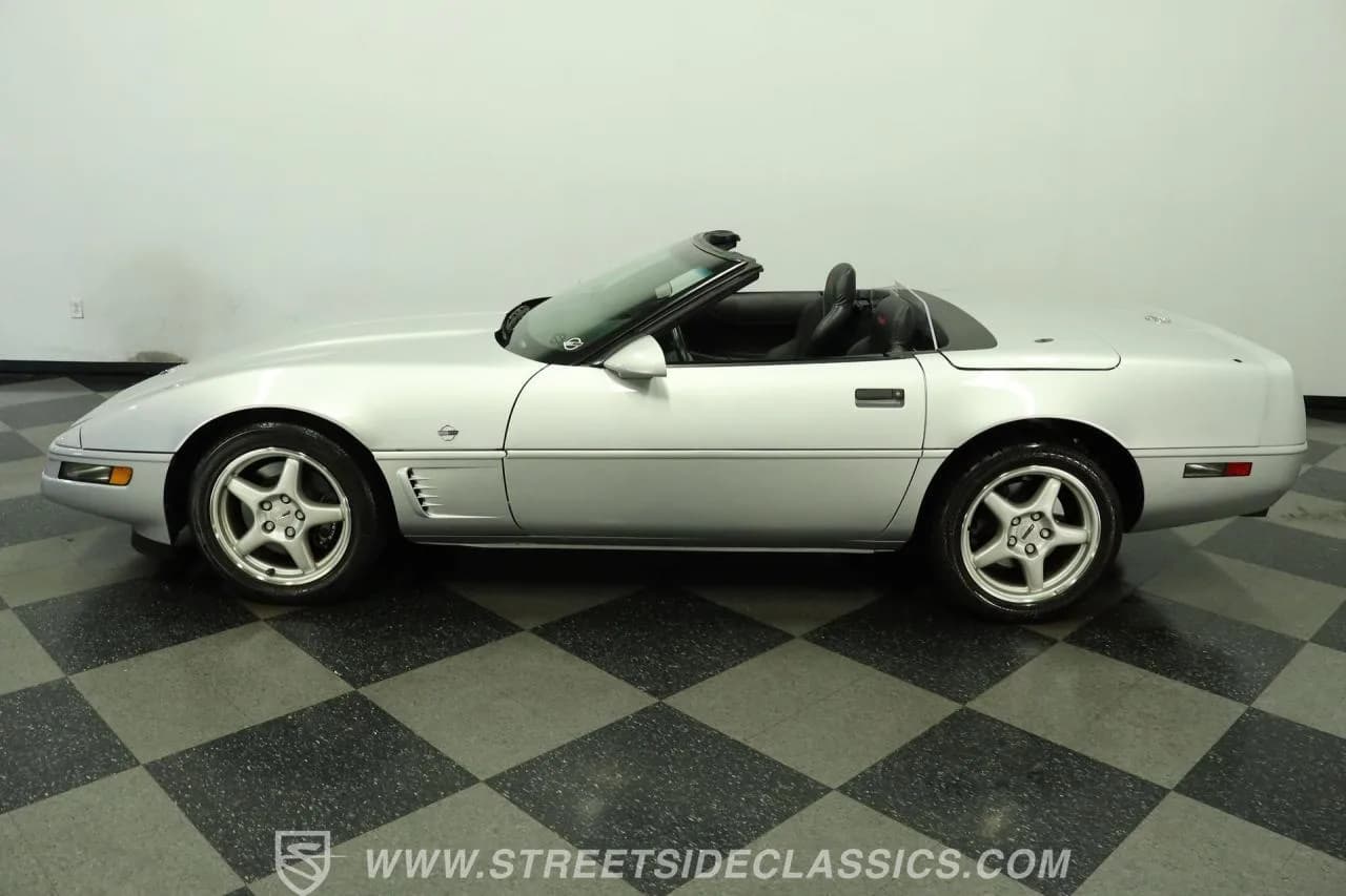 1996 Chevrolet Corvette Collector Edition Convertible - Thumbnail 2