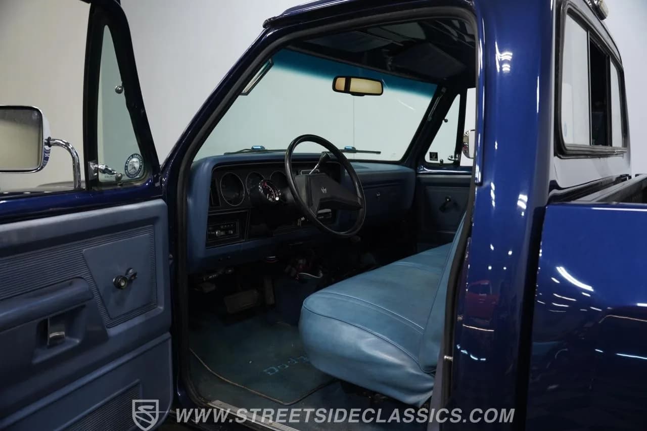 1988 Dodge POWER RAM W250 4X4 - Thumbnail 4