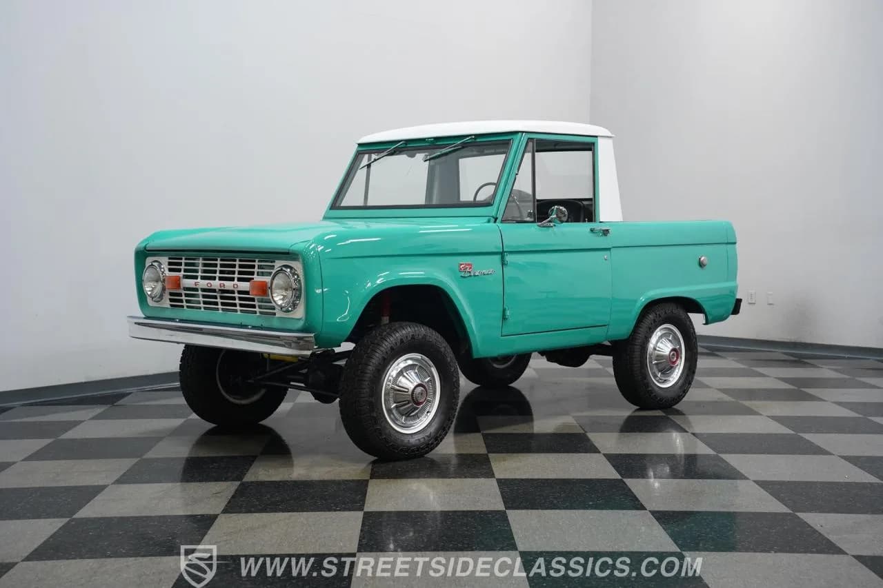 1966 Ford Bronco Half-Cab 4x4 - Thumbnail 5
