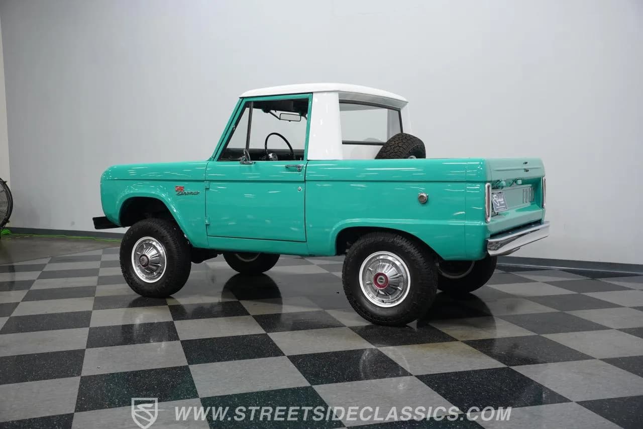 1966 Ford Bronco Half-Cab 4x4 - Thumbnail 8
