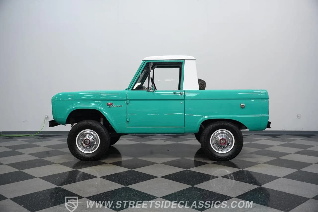 1966 Ford Bronco Half-Cab 4x4 - Thumbnail 2