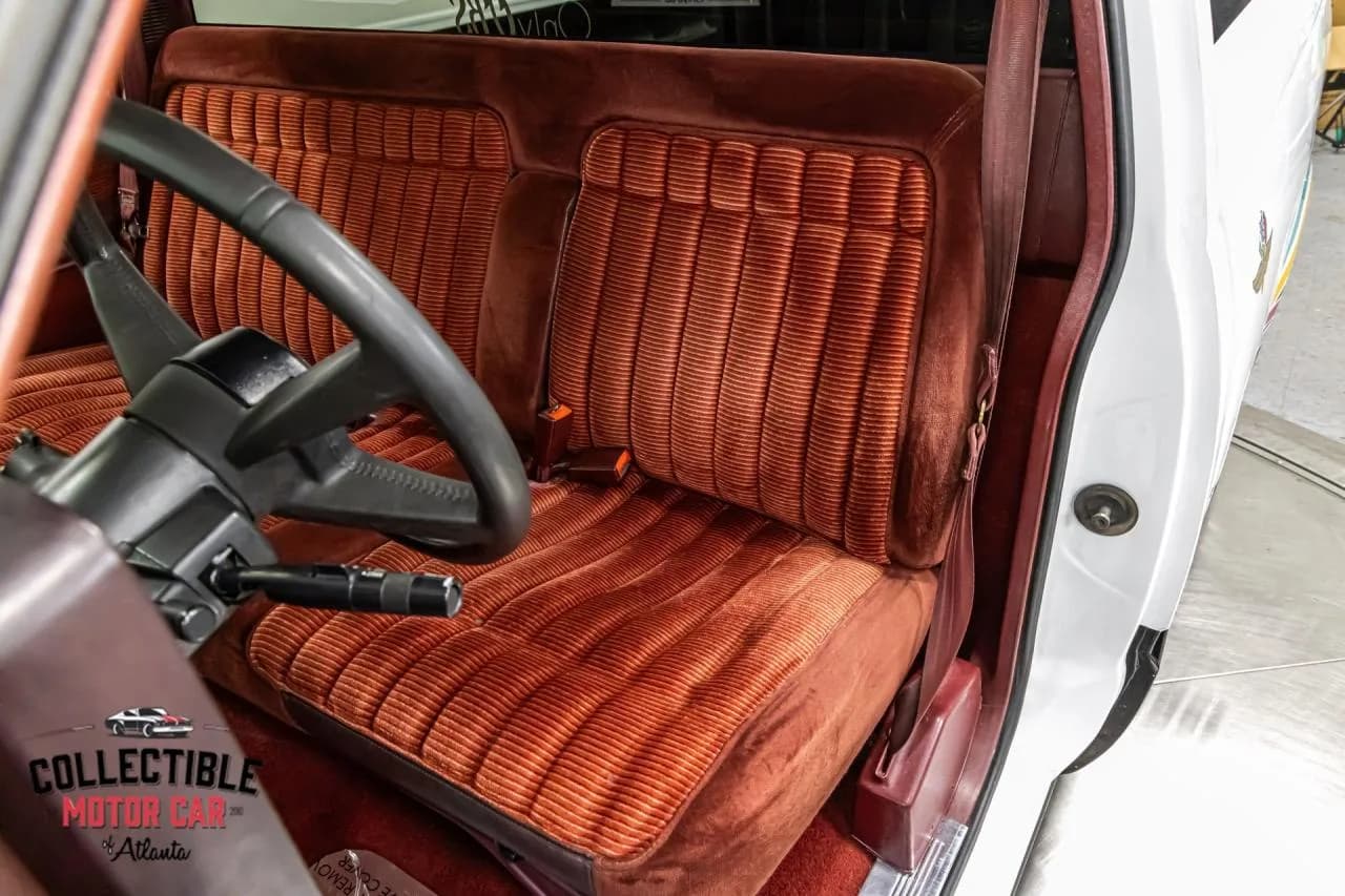 1991 Chevrolet C1500 - Thumbnail 5