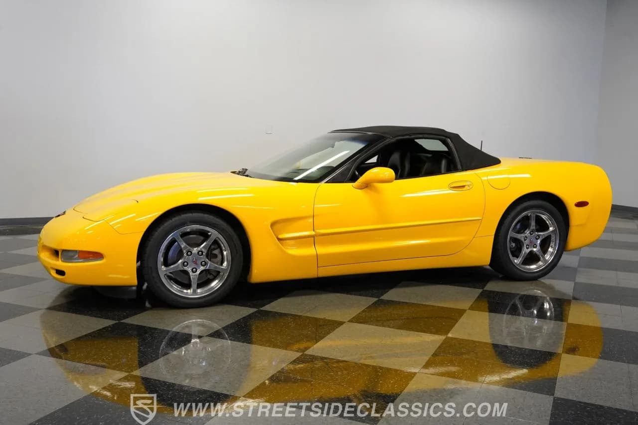 2004 Chevrolet Corvette Convertible - Thumbnail 7