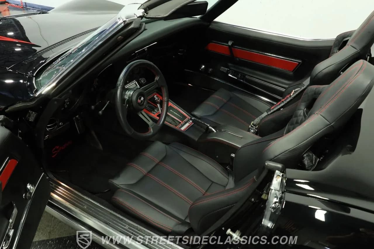 1971 Chevrolet Corvette Convertible - Thumbnail 4