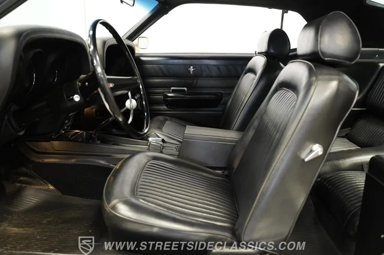 1969 Ford Mustang Boss 302 - Thumbnail 3