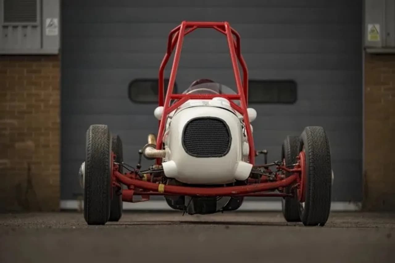 1945 Ford Sprint Car - Thumbnail 7