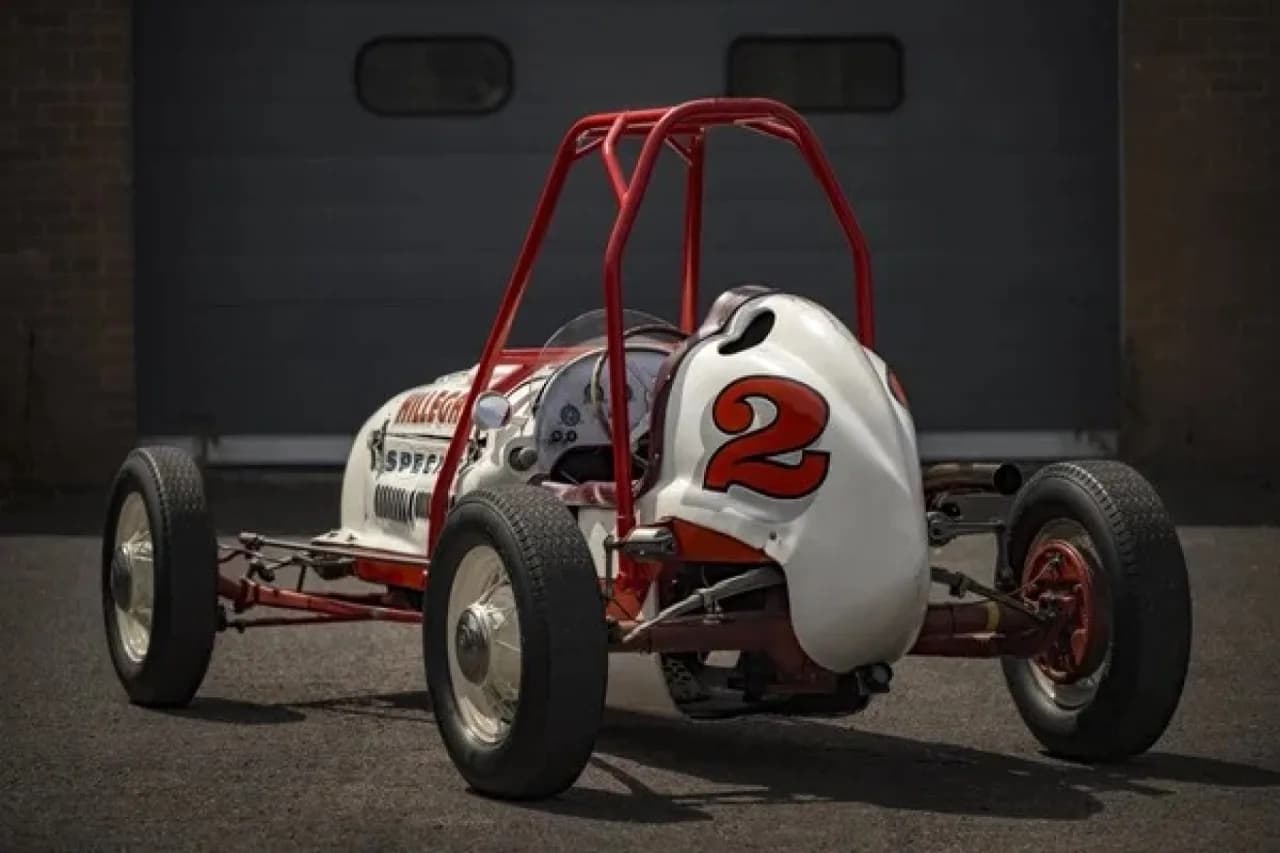 1945 Ford Sprint Car - Thumbnail 2