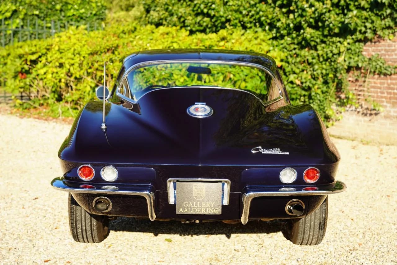 1964 Chevrolet Corvette C2 Sting Ray Coup&eacute; - Thumbnail 5