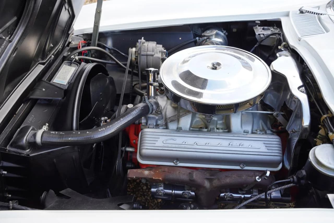 1963 Chevrolet Corvette C2 Sting Ray Convertible &ldquo;No. 1987 built&rdquo; - Thumbnail 4
