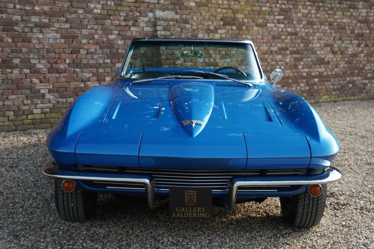 1964 Chevrolet Corvette C2 Sting Ray Convertible - Thumbnail 5