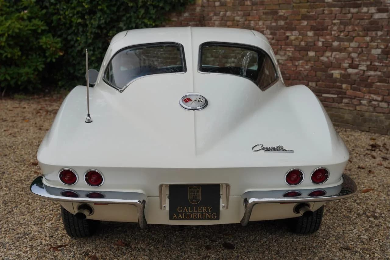 1963 Chevrolet Corvette C2 Sting Ray Split Window - Thumbnail 6