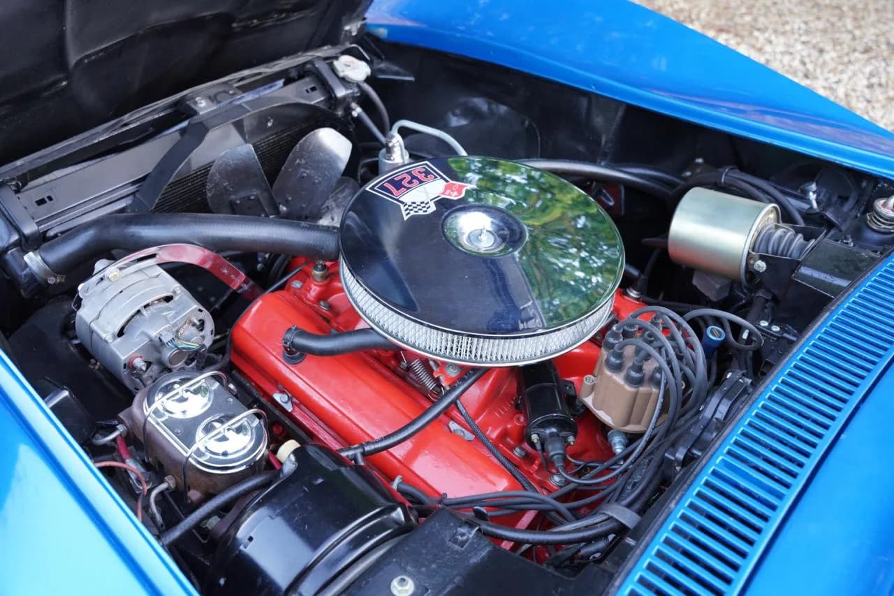 1968 Chevrolet Corvette C3 Convertible 327 - Thumbnail 4