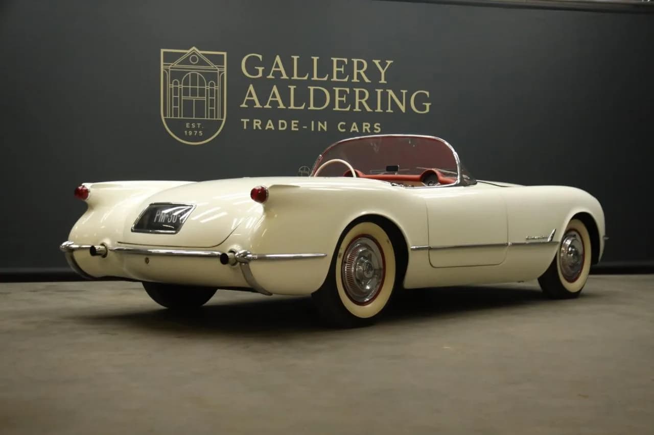 1954 Chevrolet Corvette C1 Convertible Trade-in-car - Thumbnail 2