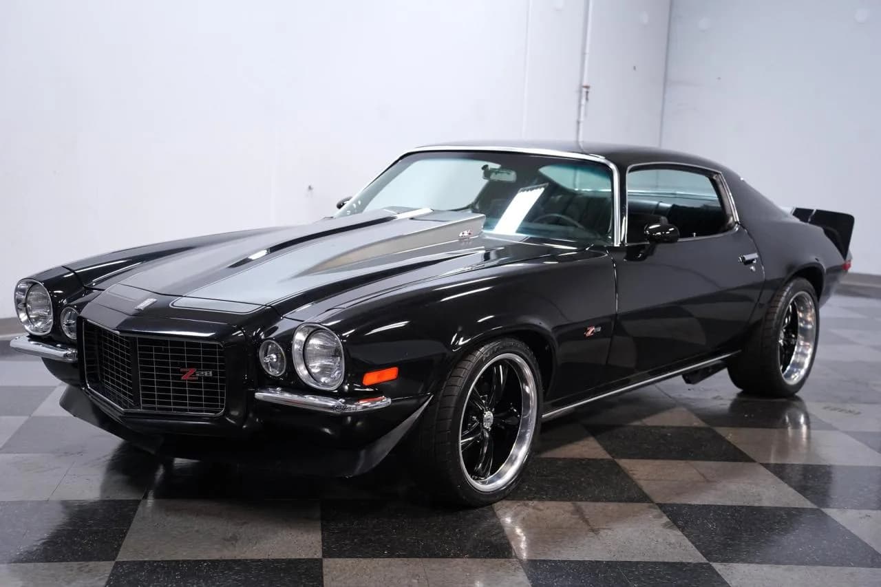 1970 Chevrolet Camaro LS3 Restomod - Thumbnail 6