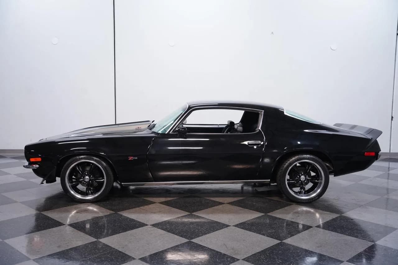 1970 Chevrolet Camaro LS3 Restomod - Thumbnail 2