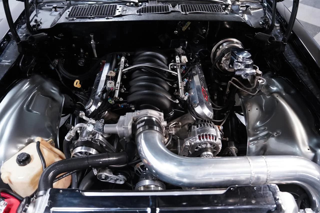 1970 Chevrolet Camaro LS3 Restomod - Thumbnail 3