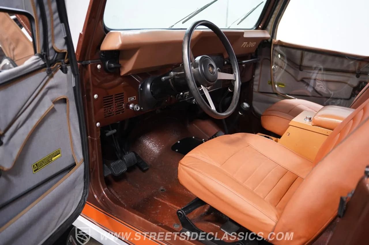 1983 Jeep CJ7 Renegade - Thumbnail 4