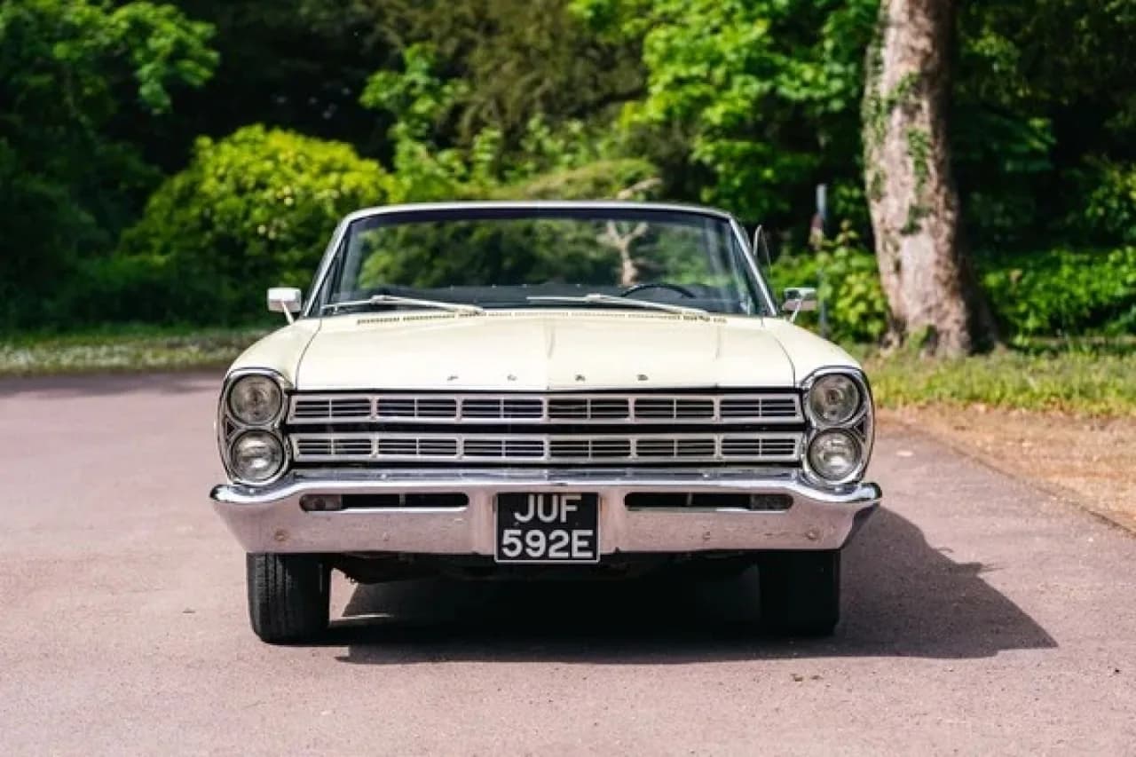 1967 Ford Galaxie 500 - Thumbnail 6