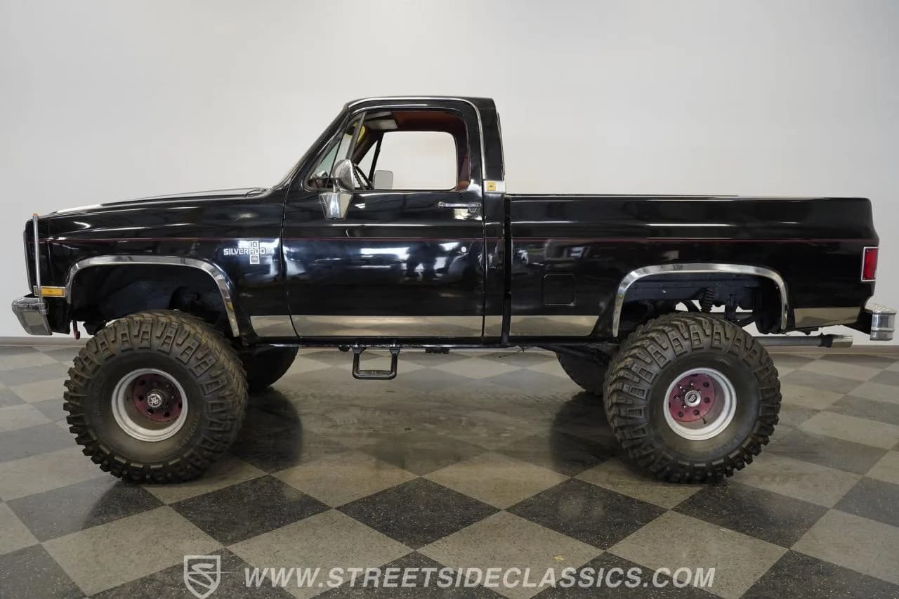 1984 Chevrolet K10 - Thumbnail 2