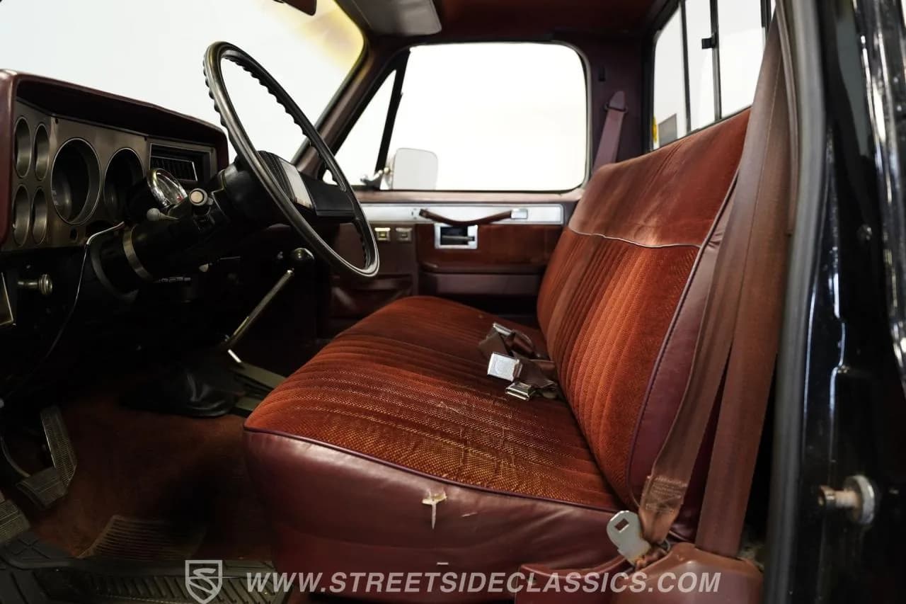1984 Chevrolet K10 - Thumbnail 3