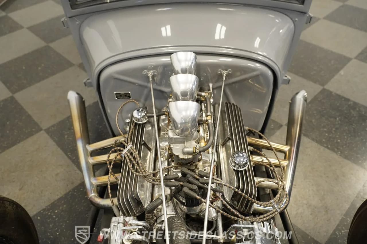 1930 Ford Model A Tudor Sedan Hotrod - Thumbnail 4