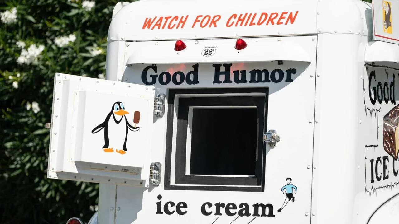 1955 Chevrolet 3100 Good Humor Ice Cream Truck - Thumbnail 7
