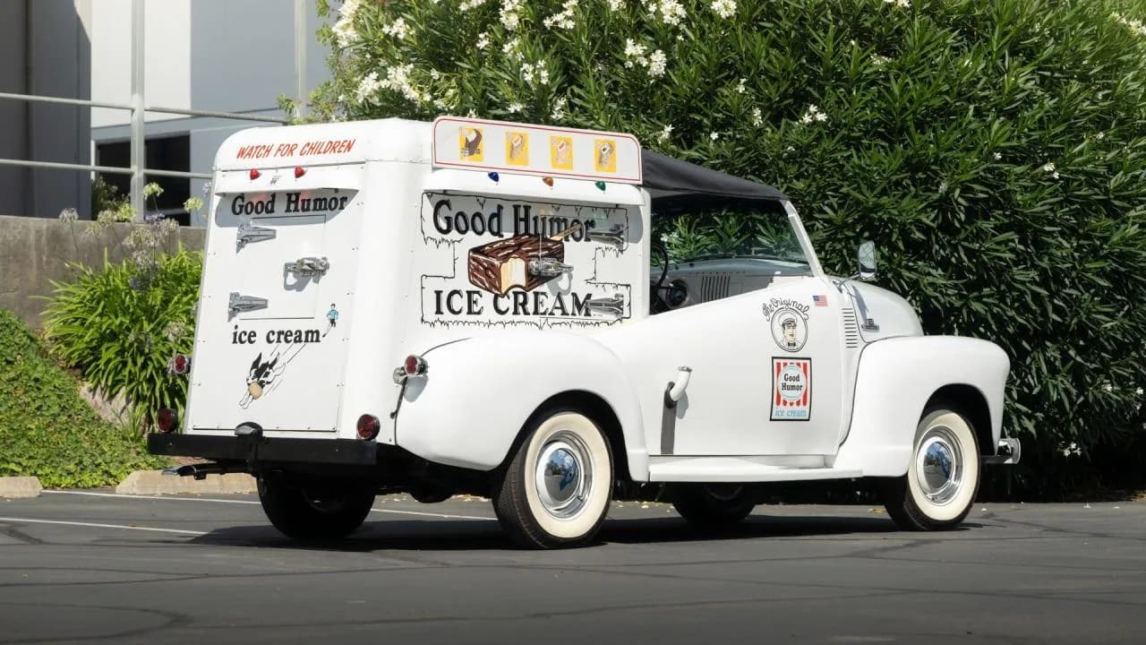 1955 Chevrolet 3100 Good Humor Ice Cream Truck - Thumbnail 3