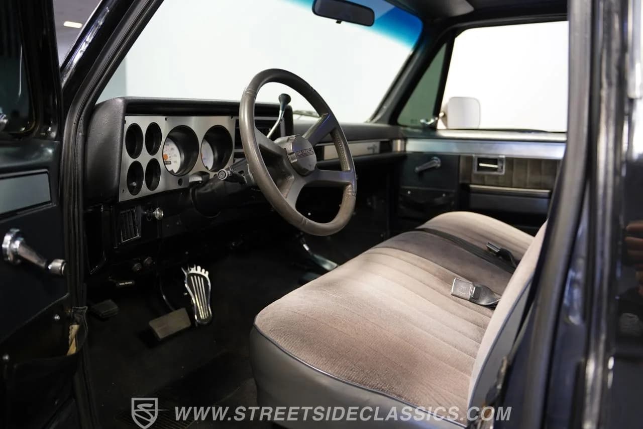 1986 GMC Sierra Classic 1500 4x4 - Thumbnail 4