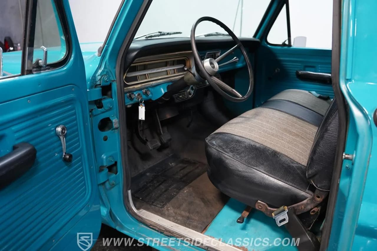 1969 Ford F-100 - Thumbnail 4