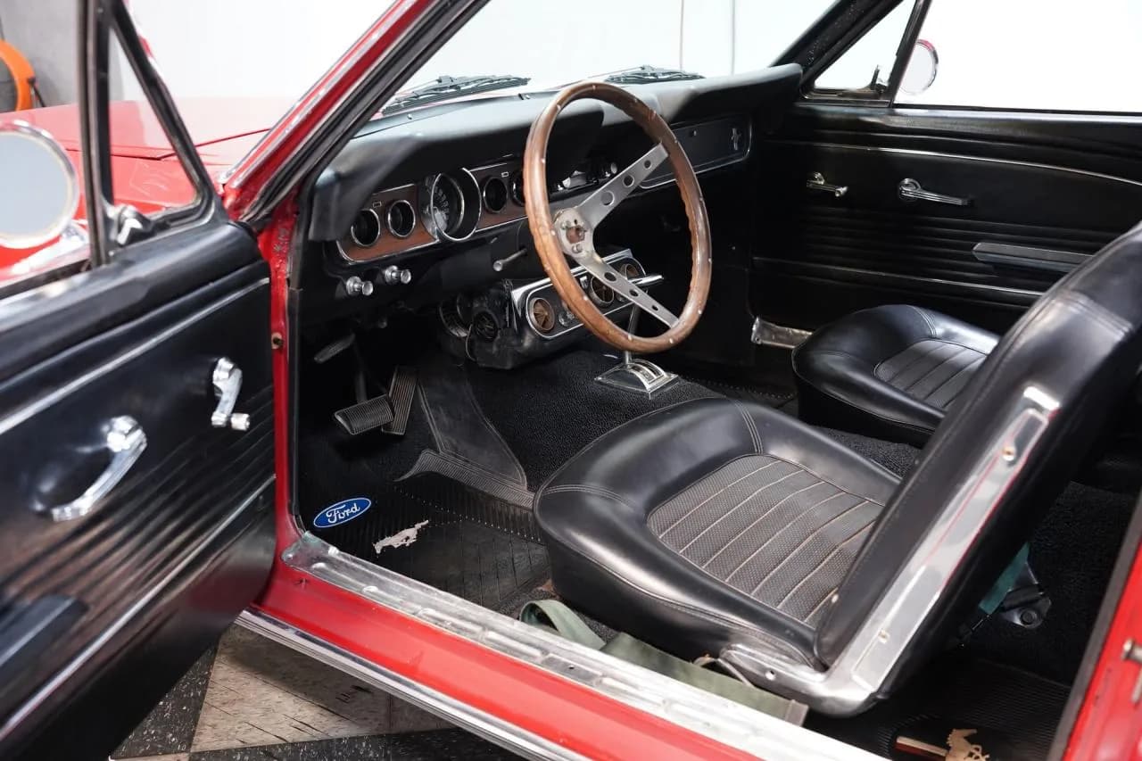 1966 Ford Mustang - Thumbnail 4