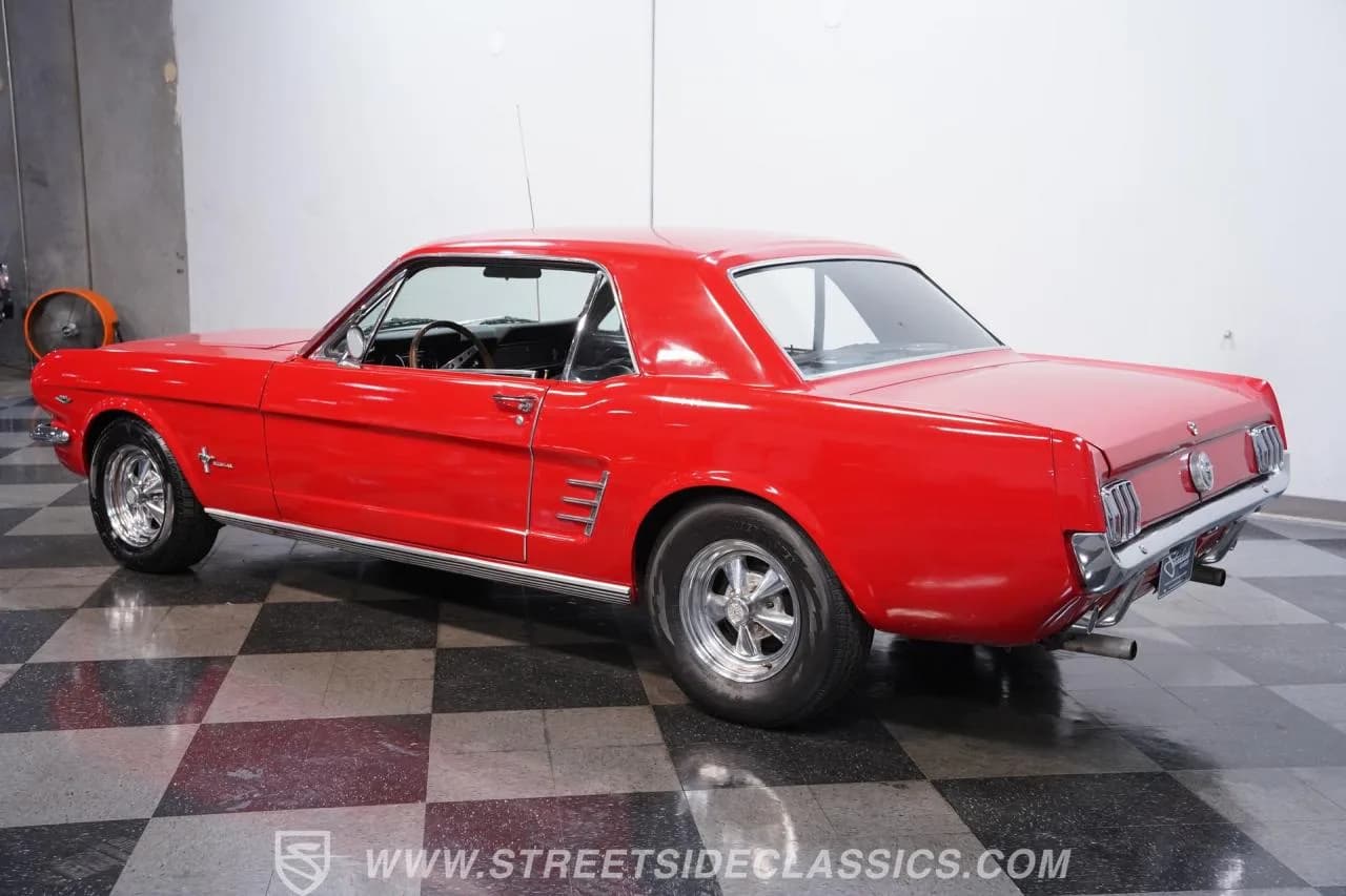 1966 Ford Mustang - Thumbnail 8