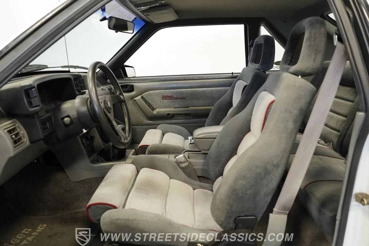 1987 Ford Mustang Saleen - Thumbnail 3
