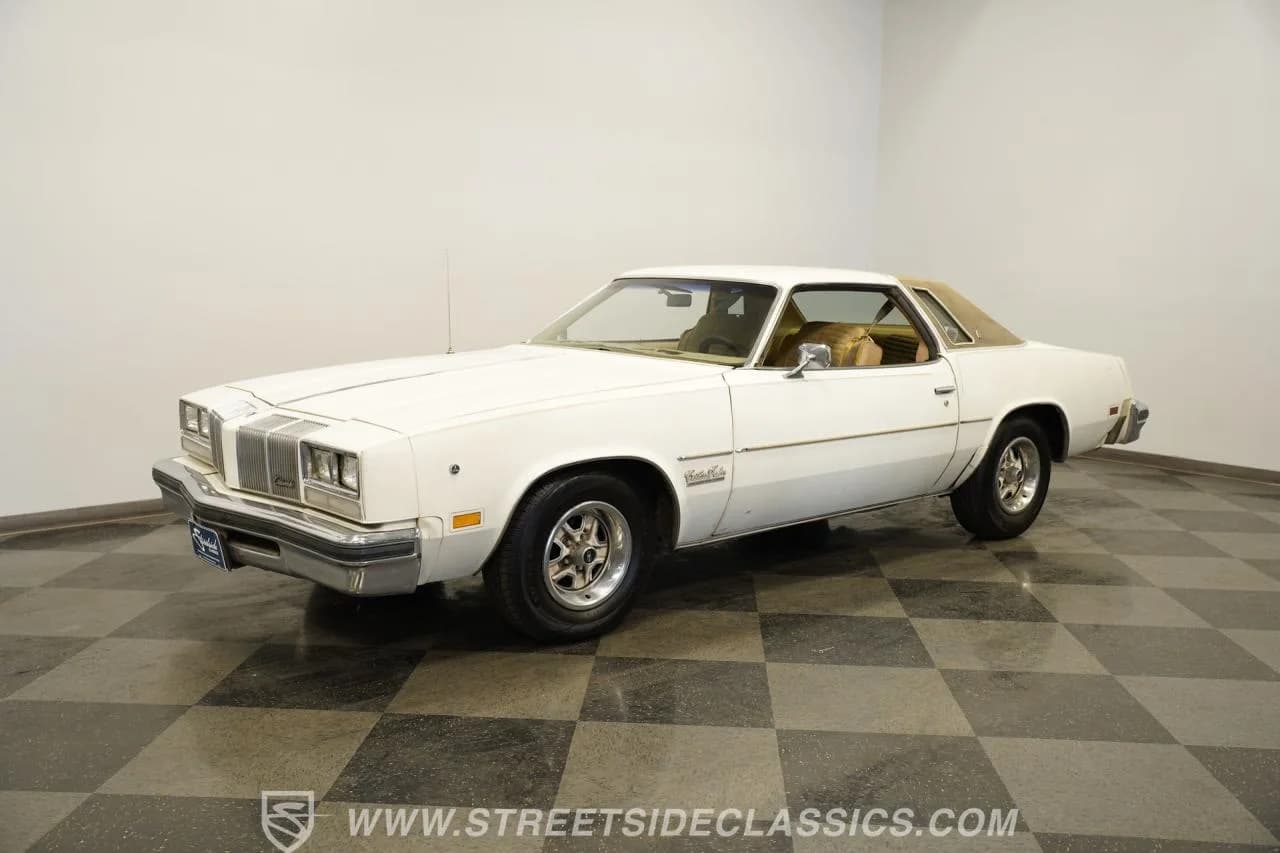 1976 Oldsmobile Cutlass Salon - Thumbnail 6