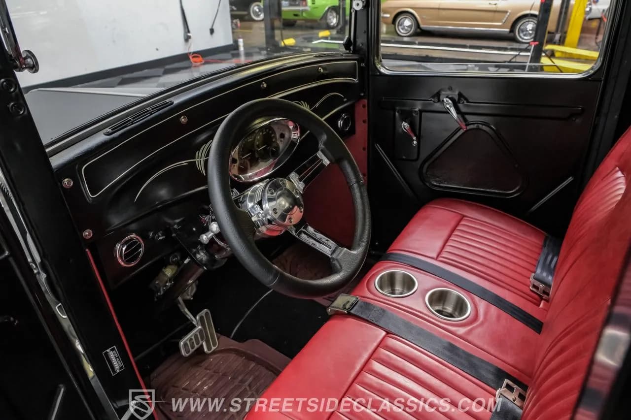 1932 Ford Model B Pickup Streetrod - Thumbnail 4