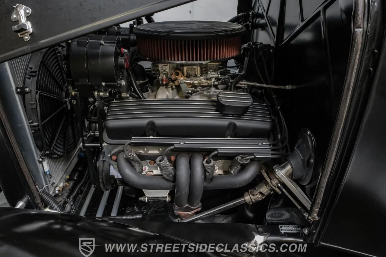 1932 Ford Model B Pickup Streetrod - Thumbnail 3
