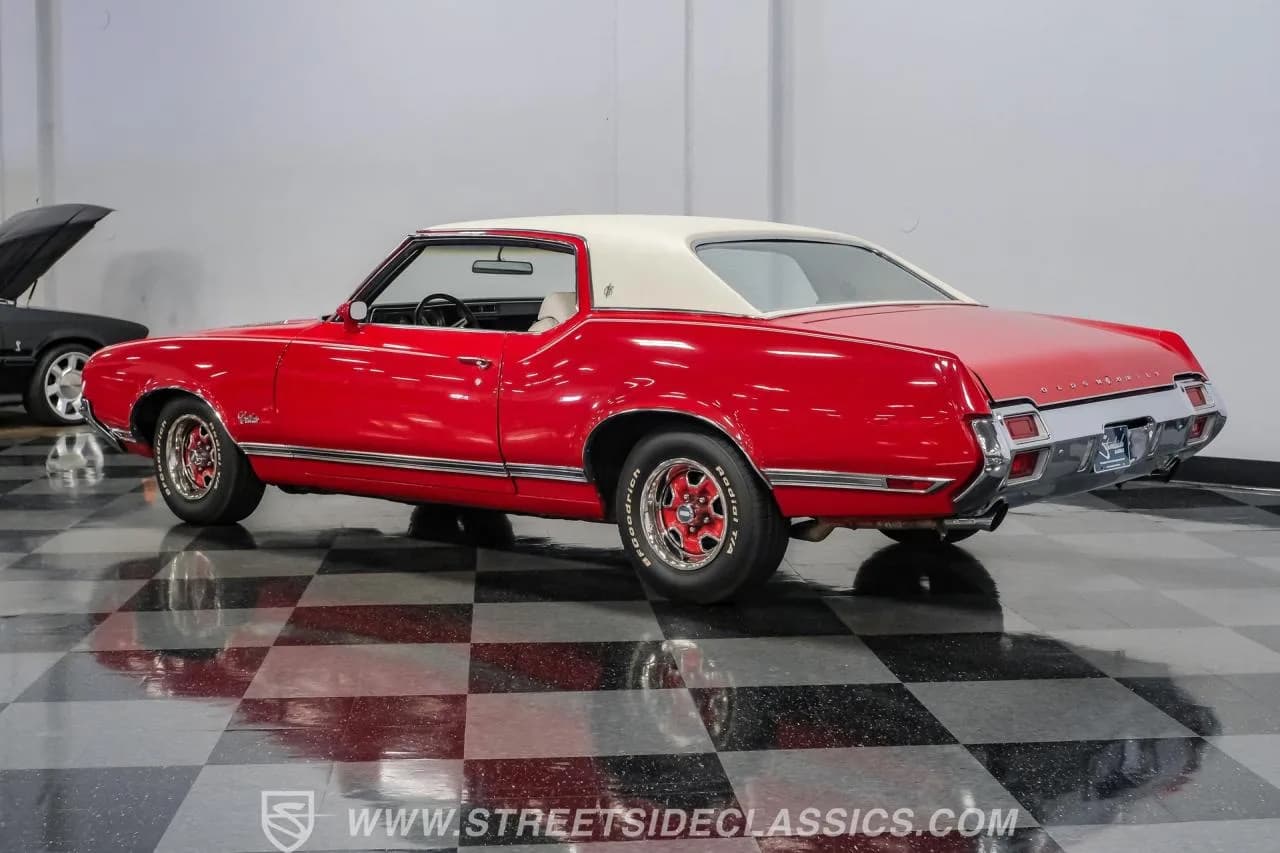 1971 Oldsmobile Cutlass Supreme Restomod - Thumbnail 8