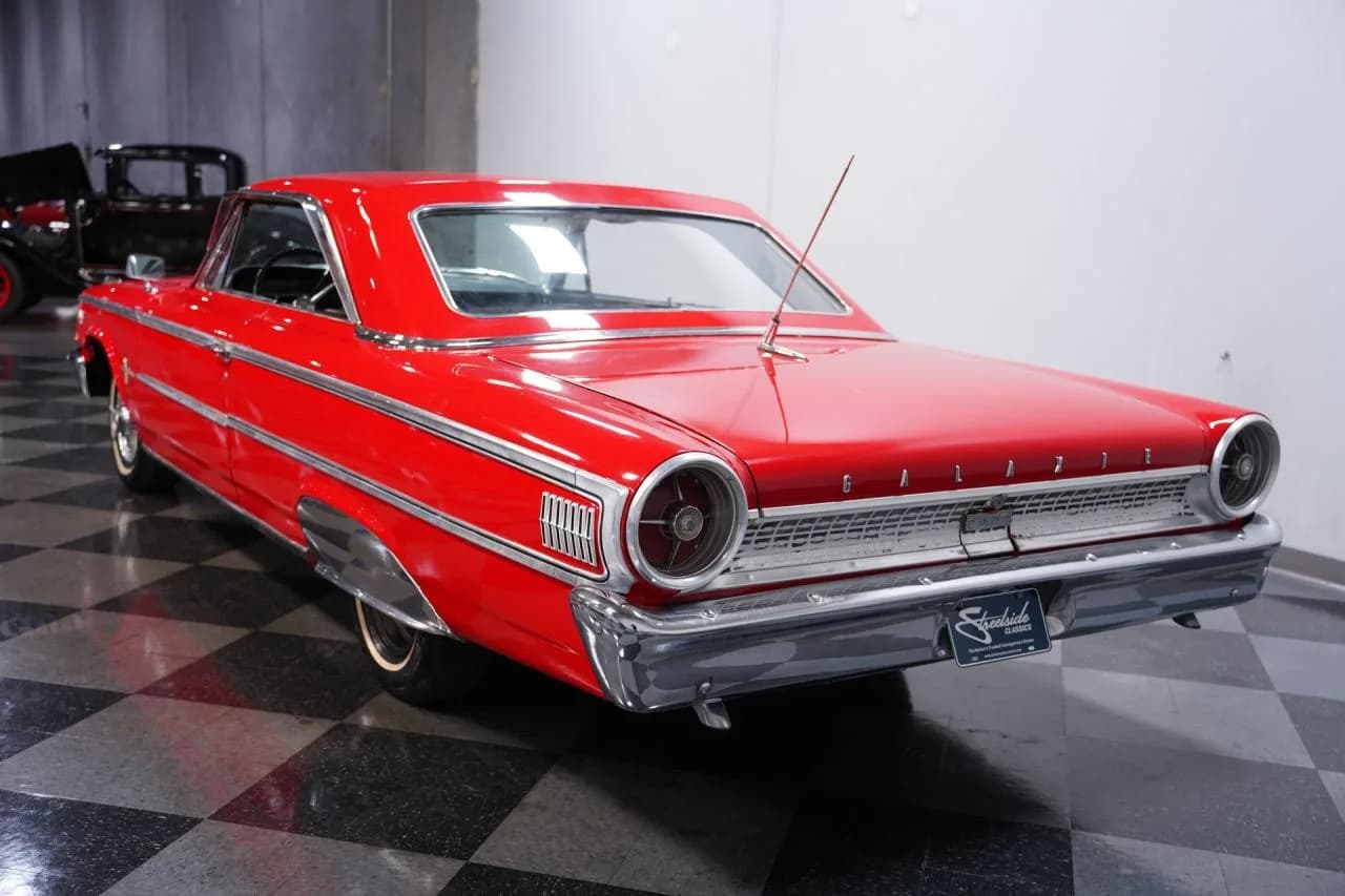 1963 Ford Galaxie 500 - Thumbnail 8