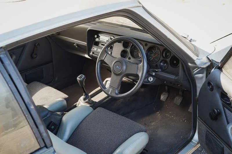 1986 Ford Capri - Thumbnail 2