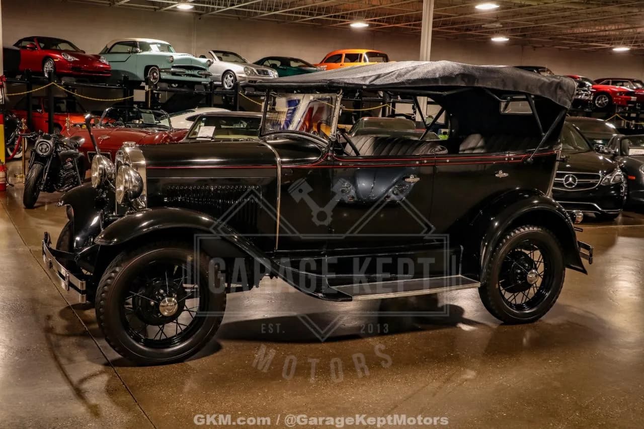 1930 Ford Model A - Thumbnail 4