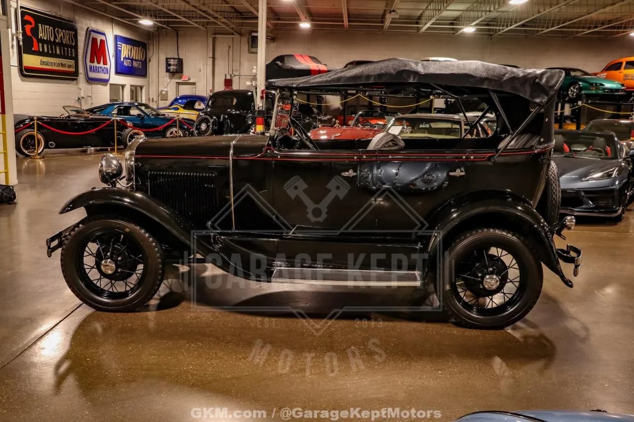 1930 Ford Model A - Thumbnail 5