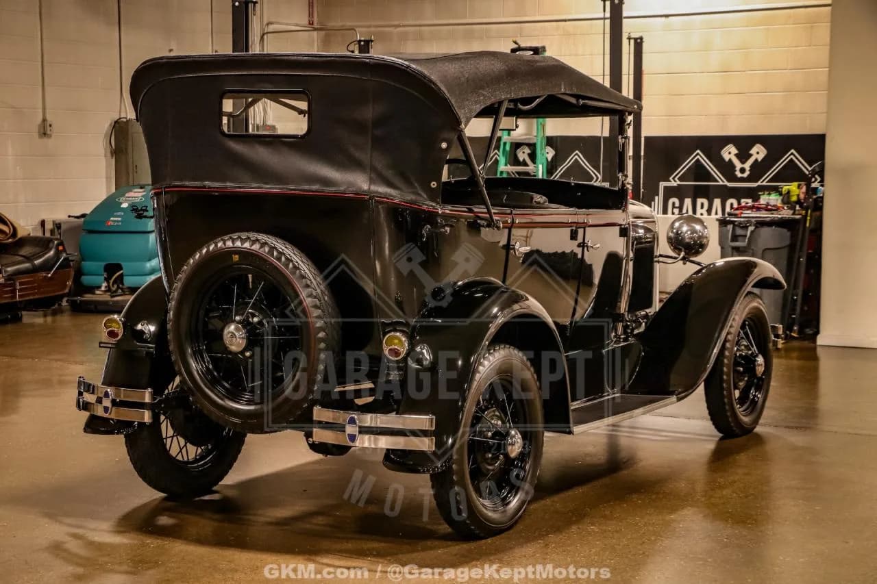 1930 Ford Model A - Thumbnail 8