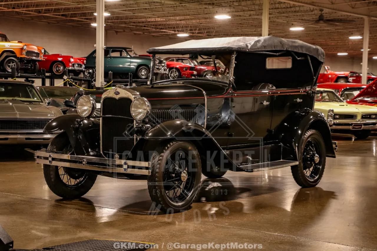 1930 Ford Model A - Thumbnail 3