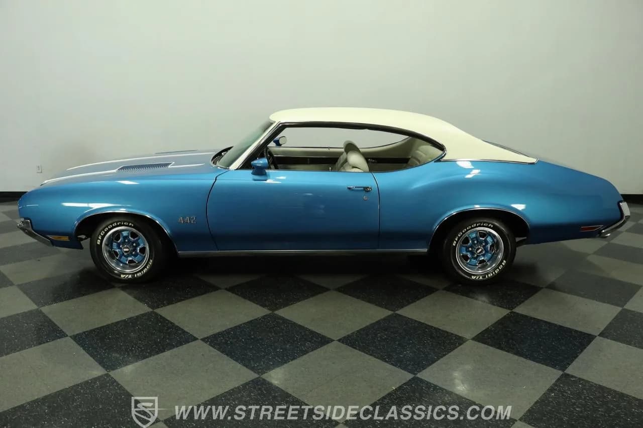 1972 Oldsmobile Cutlass 442 Tribute - Thumbnail 2