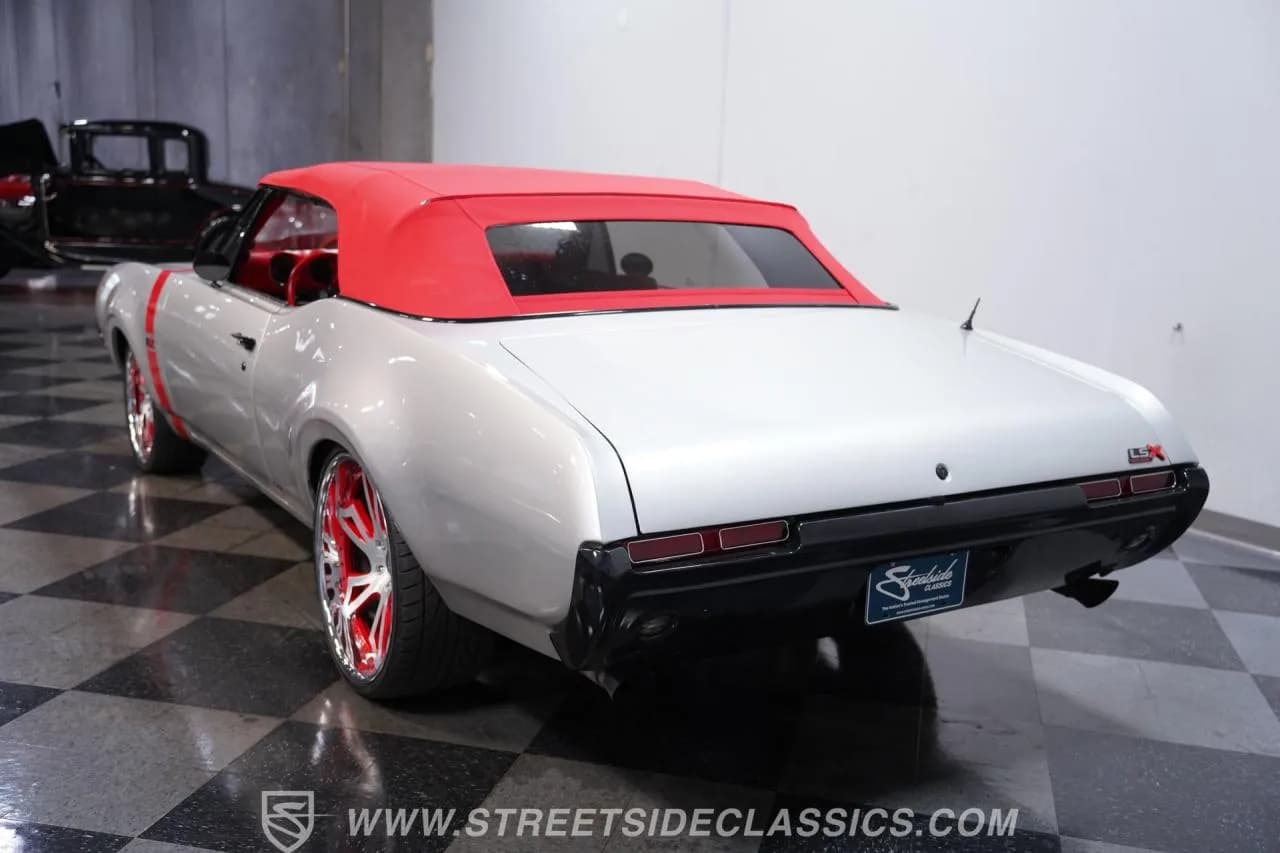 1968 Oldsmobile Cutlass Convertible LS3 Restomod - Thumbnail 8