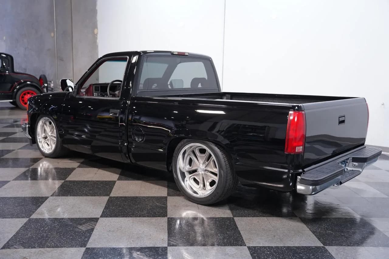 1994 Chevrolet C1500 Silverado - Thumbnail 8