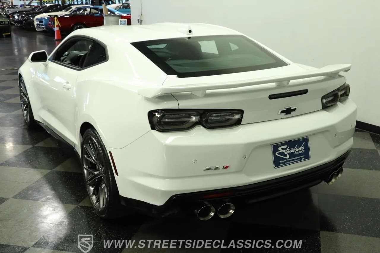 2023 Chevrolet Camaro ZL1 - Thumbnail 8
