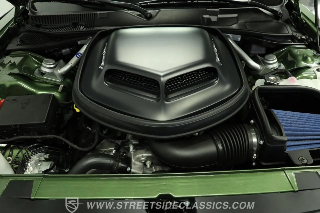2023 Dodge Challenger R/T Shaker Edition - Thumbnail 3