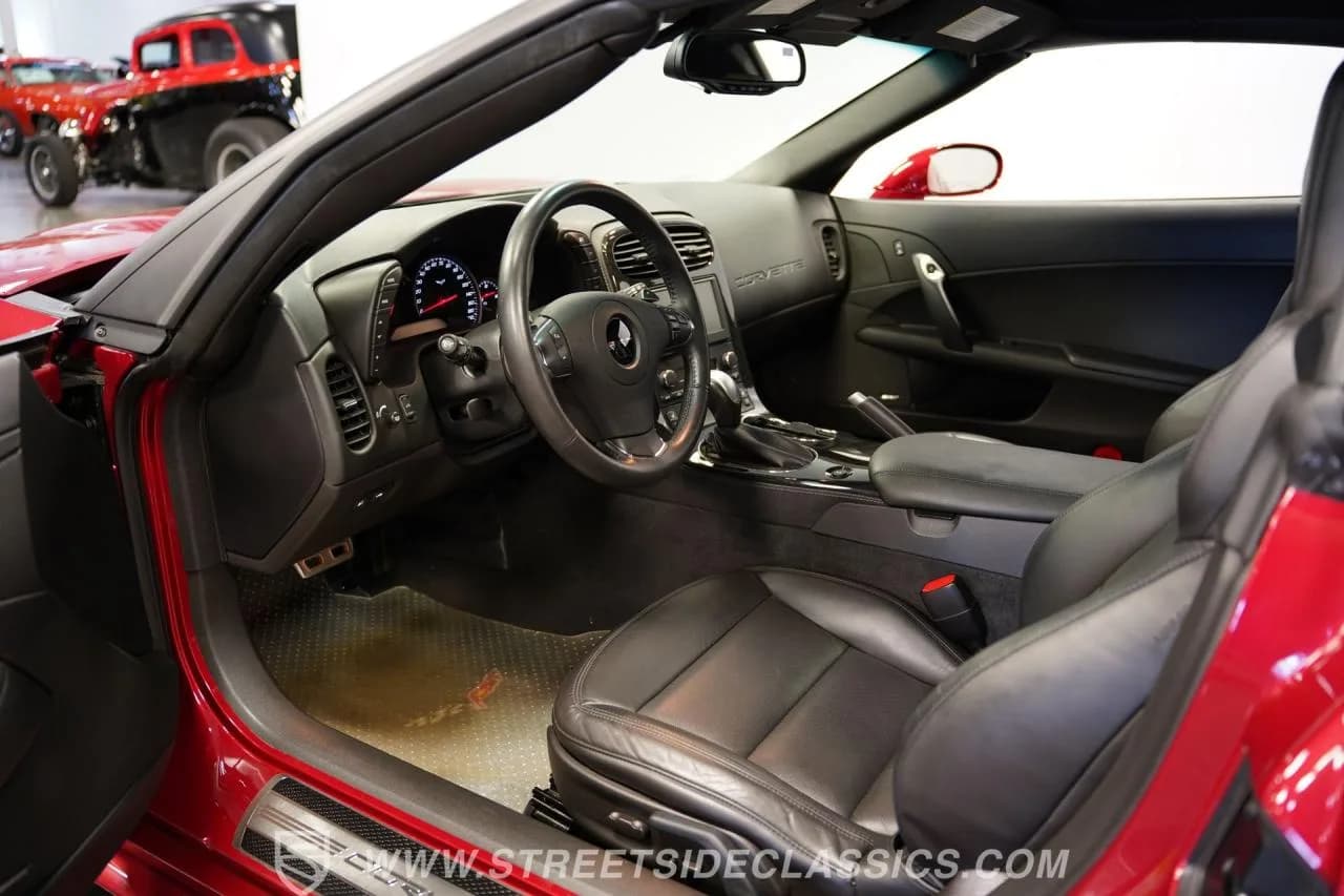 2012 Chevrolet Corvette Grand Sport Convertible 3LT - Thumbnail 4